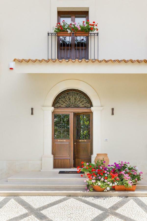 Villa Raphael Avola Εξωτερικό φωτογραφία